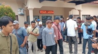 Warga Tujuh Desa di Lampung Timur Geruduk BPN Sukadana, Ada Apa?