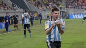 Hattrick ke Gawang Brasil, Claudio Echeverri: Ibu dan Ayah Saya Nangis