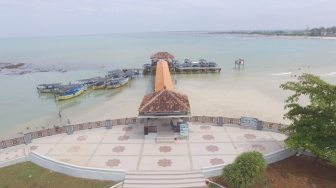 Pantai Bandengan, Eloknya Pesona Alam dengan Hamparan Pasir Putih di Jepara