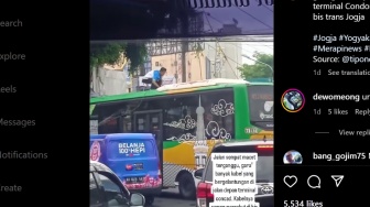 Ramai Sorotan Bus Trans Jogja Terjebak Lilitan Kabel di Dekat Terminal Condongcatur, Ternyata Bukan Korban Pertama