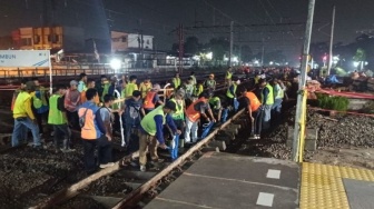 Perjalanan KA Jarak Jauh Terganggu Dampak Pekerjaan Switch Over di Stasiun Tambun Bekasi