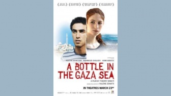 Ulasan Film A Bottle in a Gaza Sea: Pesan Perdamaian dari Seorang Perempuan