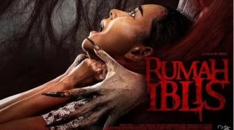 Review Film Rumah Iblis, Bikin Penonton Kecewa Tingkat Dewa?