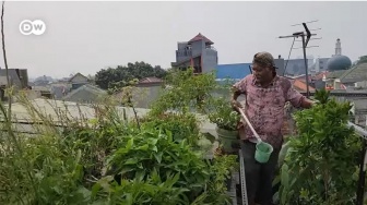 Cerita RB Sutarno: Guru Inspiratif yang Edukasi Olah Limbah Sampah di Jakarta