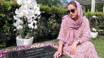 BCL Nikah Lagi, Kado Ultah Terakhir dari Ashraf Sinclair Jadi Pertanda?