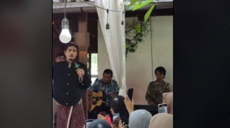 Detik-detik Duta Sheila on 7 Sumbang Lagu dan jadi MC di Acara Kondangan: Awalnya Tanpa Rencana