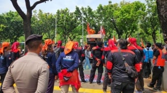 Hari Pertama Kampanye Pemilu, Partai Buruh Geruduk Kantor Heru Budi: Minta UMP 2024 Naik 15 Persen