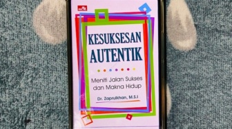 Ulasan Buku 'Kesuksesan Autentik', Meniti Jalan Sukses dan Makna Hidup