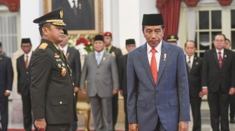 Presiden Jokowi Lantik Maruli Simanjuntak jadi KSAD, Luhut Terharu