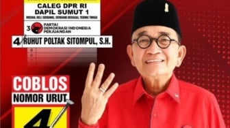 Caleg PDIP Ruhut Sitompul Mohon-mohon Agar Dipilih Warga di Pileg 2024, Komentar Netizen Malah Nyelekit