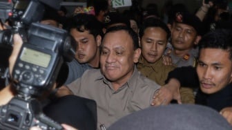 Yakin Praperadilan Ditolak Hakim, Alasan Eks Penyidik KPK Desak Polisi Segera Tahan Firli Bahuri