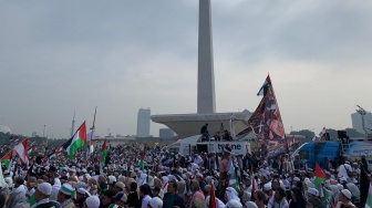 Monas Memutih, Free Palestine Menggema di Reuni Akbar 212