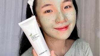 Rekomendasi 3 Masker Mugwort Terbaik yang Bisa Hempas Pori-pori