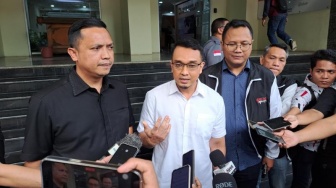 Serentak Dipolisikan 6 Pelapor soal Tudingan Polri Tak Netral, Aiman Witjaksono: Janggal!