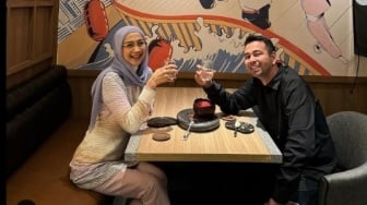 Raffi Ahmad Unggah Foto Makan Bareng Desy Ratnasari, Bakal Terjun Politik?