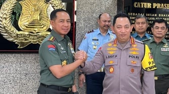 Temui Kapolri di Mabes Polri, Panglima TNI Agus Subiyanto Bahas Pemilu hingga Papua