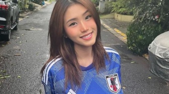 Anastasya Khosasih Pamer Kenakan Jersey Timnas Jepang, Dukung Indonesia atau Samurai Biru di Piala Asia 2023?