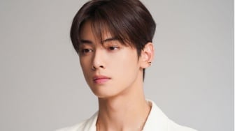 Siap-siap! Cha Eun Woo Akan Menggelar Fan-Con Solo Pertama Tahun Depan