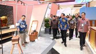 Jokowi Puji Produk-produk UMKM yang Mejeng di UMKM EXPO(RT) BRILIANPRENEUR 2023