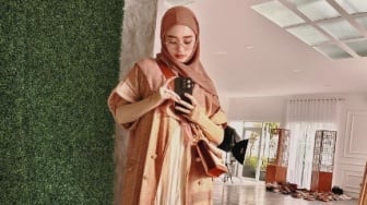 Ramai Dituding Lepas Hijab, Inara Rusli Ungkap Outfit yang Dipakai