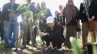 Mbak Cicha Ajak Kaum Perempuan Kediri Gelorakan Gerakan Menanam Pohon