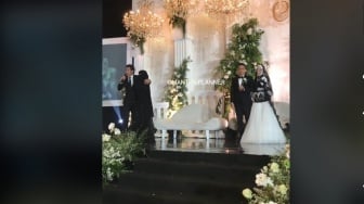 Abidzar Al Ghifari Nyanyi Bidadari Surga, Umi Pipik dan Adiba Khanza Mewek: Seakan Uje Hadir