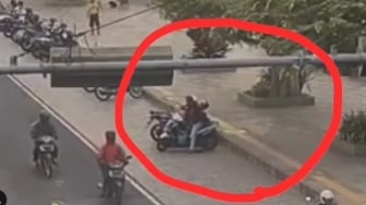 Curi Uang dan Jaket di Alun-Alun Kota Gianyar, Pria Ini Terekam CCTV