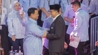 Anies Unggul di Debat Putaran Pertama, Gemoy Prabowo Langsung Diganti Baper