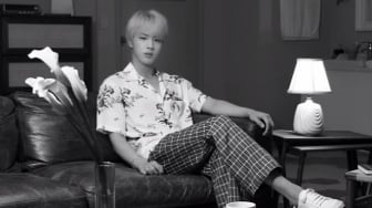 Review Lagu Jin BTS 'Epiphany', Mengenal Lebih Dalam tentang Diri Sendiri