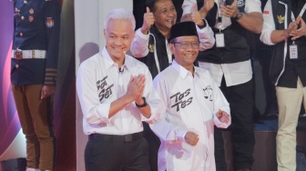 Seloroh Ganjar Usai Akun Mahfud Md Kembali Pulih: Jangan Lupa Main X Lagi Pak, Banyak Yang Nunggu