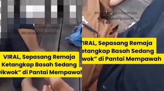 Detik-detik Remaja Mesum Digrebek Warga di Pantai Mempawah, Video Viral Bikin Heboh