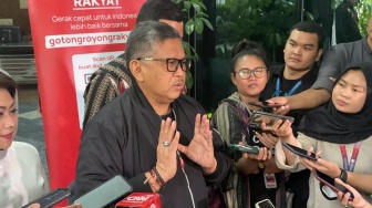 Tuding Ganjar Lontarkan Pertanyaan Tendensius, Hasto PDIP Ajarkan Prabowo Soal Debat