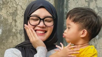 Bikin Haru, Momen Baby Adzam Berpisah dengan Putri Delina