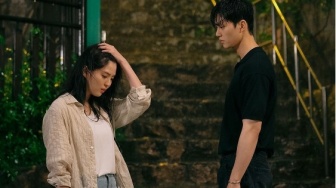 Nevertheless (2021): Keindahan Visual Drama Romantis yang Kontroversial