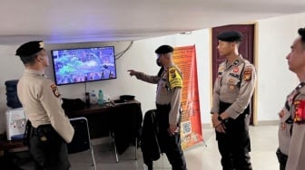 Polda Riau Perketat Penjagaan Kantor KPU dan Bawaslu