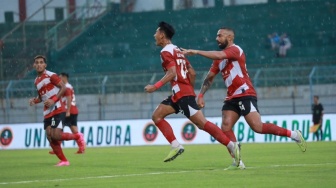 Link Live Streaming Madura United vs Persita Tangerang di BRI Liga 1, Segera Kick Off