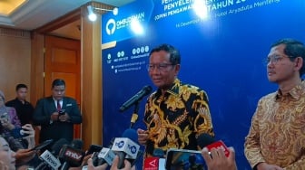 Penjelasan Mahfud MD Soal Pernyataan Suami Korupsi Karena Tuntutan Istri