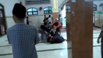 Ribut Rebutan Jadi Imam Masjid di Kediri Berujung Adu Jotos, Begini Kronologinya