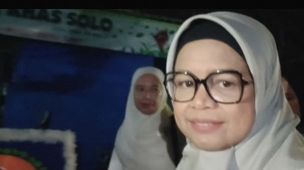 Istri Anies Melayat Ke Kediaman Habib Rizieq, Sebut Syarifah Fadlun Perempuan Luar Biasa