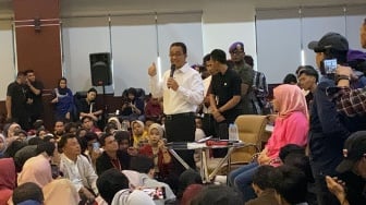 Anies Baswedan Jadikan UMKM Program Nasional, Singgung Soal Perizinan