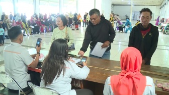 Pos Indonesia Bagikan BLT El Nino kepada 13 Ribu KPM di Bandung