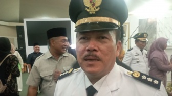 Polemik Truk Tambang Semakin Runyam, Bupati Bogor Copot Icang Aliudin dari Jabatan Camat Parungpanjang