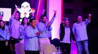 Membedah OOTD Brand Lokal Prabowo-Gibran di Debat Cawapres, Dukung Usaha Anak Bangsa