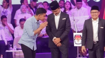 Tanggapan Anies soal KPU Evaluasi Penggunaan Istilah dalam Debat Capres Usai SGIE Gibran