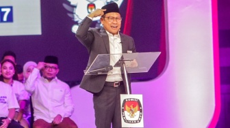 Respons Cak Imin Soal Baliho Prabowo-Gibran di Landmark Kota Batam