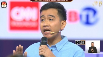 Makna Ekspresi Gibran Rakabuming Banyak Mengerutkan Kening Saat Debat Cawapres