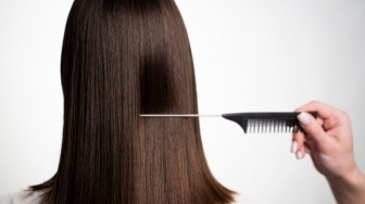 4 Cara Merawat Rambut agar Tetap Sehat Setelah Jalani Keratin Smoothing