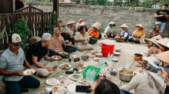 Unggah Momen Sarapan Bareng Emak-emak di Sragen, Instagram Ganjar Pranowo Diserbu Netizen