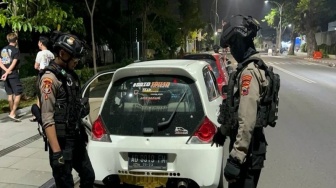 Nekat Bawa Miras di Solo, 8 Mobil Berknalpot Brong Ini Berakhir Apes di Tangan Polisi