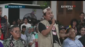 Depan Mahfud, Seorang Warga Ngaku Pernah Lempar Telur Ke Rumah Rocky Gerung Gegara Hina Jokowi: Sekarang Dia Yang Betul